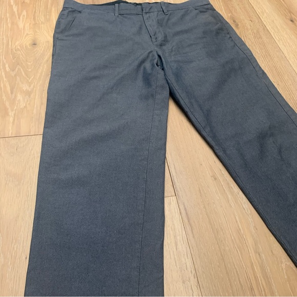 - Armani Exchange Men’s Pants 33 Short - Picture 3 of 11